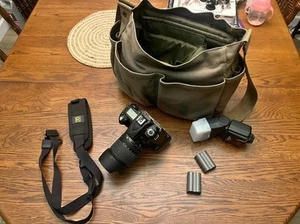 Nikon D90 camera with lenses - Picture 1 of 4