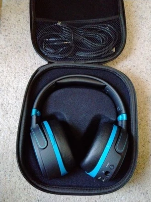 Auriculares inalámbricos para juegos Audeze Mobius AZUL Foto 1 de 4