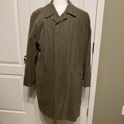 Trench coat BURBERRYS forro de lã azeitona cetim/brilho - Tamanho 40 R Muito bom! - Imagem 1 de 4