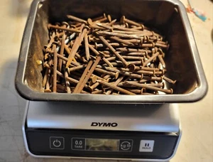 2-1/2" inch Fluted Masonry Nails Tempered Hardened Steel- Vtg 2.13 Lbs Qty -170+ - Picture 1 of 4