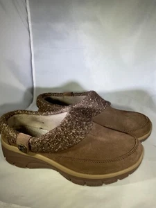 Skechers Easy Going Water Repellent Suede Clogs Chocolate Womens Size 8 - Picture 1 of 6