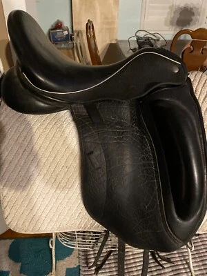 Custom Saddlery Wolfgang Omni X-Wide Dressage Saddle 17.5 " - Image 1 of 4