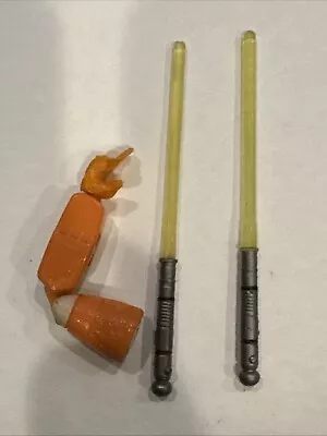 2007 Star Wars Transformers Saesee Tiin Jedi Starfighter Lightsabers & Left Arm! - Image 1 of 4