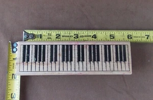 5 1/2" X 1 5/8" M4083 Piano Keys Rubber Stamp Stampington & Company - Picture 1 of 4