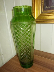 Grand vase  cristal doublé couche vert taillé losanges 35 cm 1kg500 Art Déco  - Picture 1 of 8