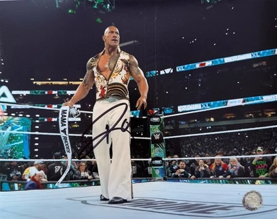 Foto 8x10 autografiada firmada rara de Dwayne Johnson "the Rock" WWE con certificado de autenticidad Foto 1 de 4