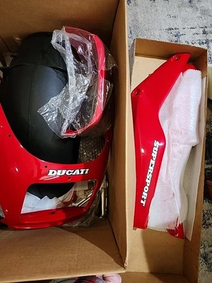 Комплект обтекателя 91-98 Ducati Supersport 900ss от оригинального производителя красный - Изображение 1 из 4