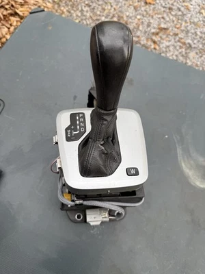 03-14 Palanca de cambios automática Volvo XC90 2.5 3.2 30759194 Foto 1 de 4