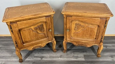 French Vintage Oak Bedside Tables Pair Cupboards Cabinets Louis XVI LOT 3912 - Image 1 of 4