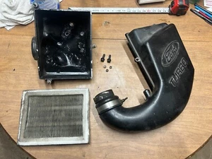1994 1993 Ford F-250 F-350 - 7.3L IDI TURBO DIESEL Air Filter cleaner BOX 6.9L - Picture 1 of 18