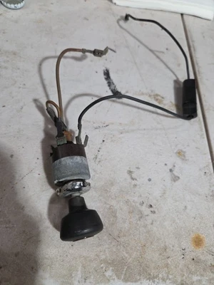 65-73 Porsche 911 Rear Defroster Fog Lamp Switch 90161362301 - Image 1 of 4