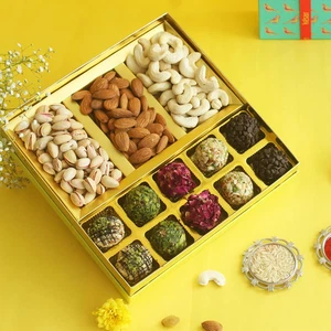 THE HAPPINESS GOURMET LADOO AND DRYFRUIT GIFT BOX - Picture 1 of 3