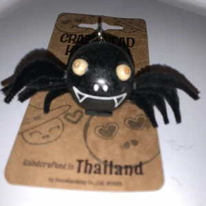 Crazy Head Keychain SPIDER Wood Carved  Painted Spooky Halloween CUTE! - Picture 1 of 7