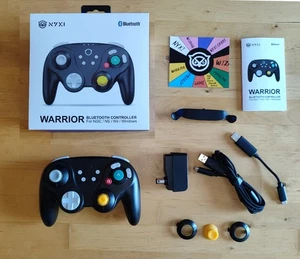 Joypad "Nyxi" Warrior per Switch, GC, Wii, PC, Android - Foto 1 di 9