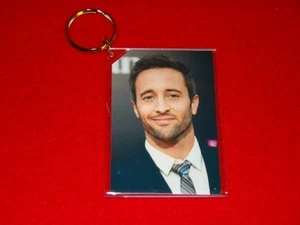 ALEX O'LOUGHLIN Hawaii Five-0 Moonlight Hawaii Five-O Keychain #4 - Picture 1 of 1