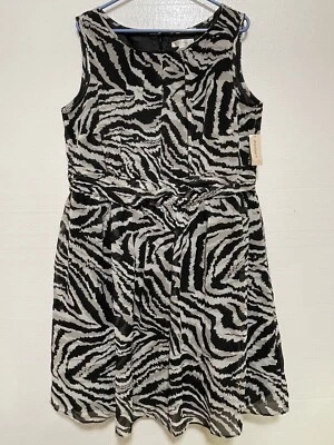 Dress Barn Women's Sleeveless Lined Dress NWT Size 18W Black White Animal Print - Image 1 of 4