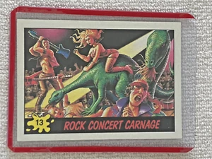 Tarjeta coleccionable 1988 Topps Dinosaurs Attack #13 Rock Concert Carnage casi nueva - Imagen 1 de 2