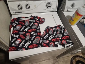 Boys Vans Outfit Size 5/6 - Picture 1 of 5
