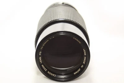 Canon New FD NFD 70-210mm f/4 Manual Focus Telephoto Zoom Lens From Japan #A2006 - Image 1 of 4