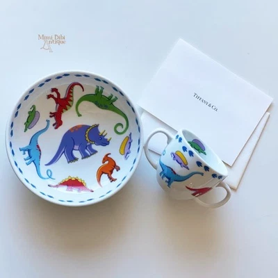 Vajilla infantil Tiffany & Co. dinosaurios Foto 1 de 4