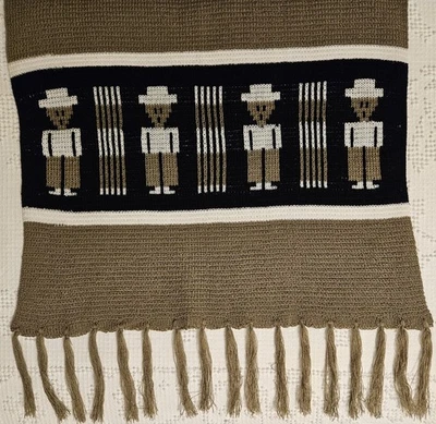 NUEVO con etiquetas Hecho en Guatemala Vintage Hecho a mano Mantón/Bufanda de ganchillo Foto 1 de 4