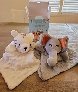 Cute Castle Security Baby Blankets With Gift Box (White Tiger & Grey Elephant) - Picture 1 of 6