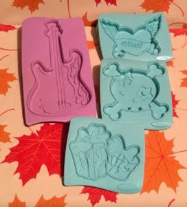 Easy Bake Over Accessories 4 molds from 2010 - Picture 1 of 4