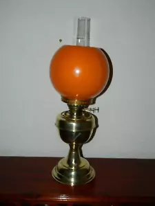 Complete Vintage Veritas Double Wick Oil Lamp With A Duplex Double Wick Burner - Picture 1 of 3