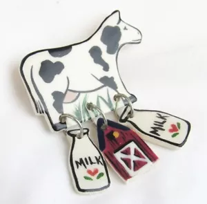 Artist Hand Painted Ceramic Cow with Dangling Milk Bottles Barn Brooch Pin - Picture 1 of 4