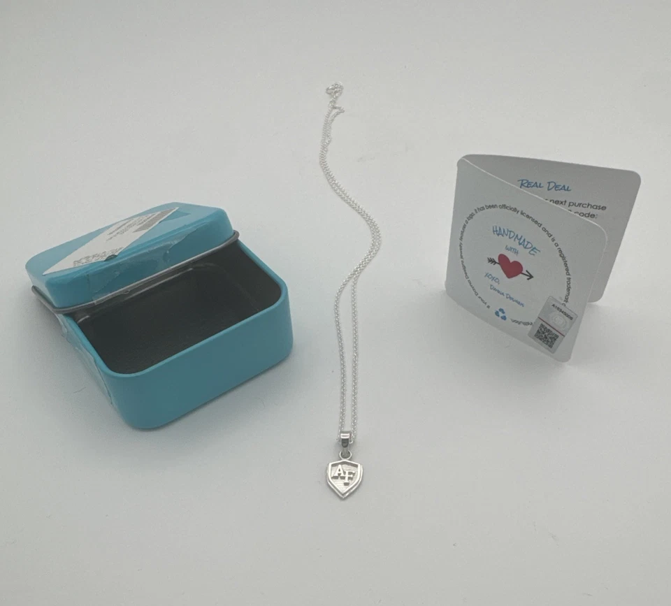 Collar colgante pequeño de plata .925 Dayna Designs Air Force Falcons Foto 1 de 4