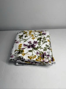 Tela polar con estampado floral 60” de ancho/3 yardas ver descripción - Imagen 1 de 4