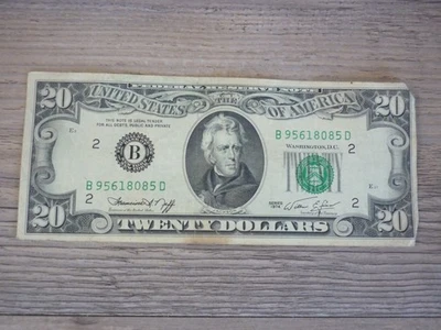 VINTAGE SERIES 1974 $20 DOLLAR BILL FEDERAL RESERVE NOTE - Image 1 of 2