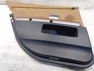 IM701109 2002-2005 BMW 745I PANEL PUERTA LADO CONDUCTOR TRASERO IZQUIERDO CUERO OEM Foto 1 de 4