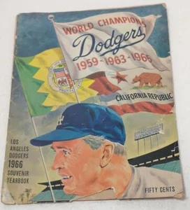 LA DODGERS 1966 YEARBOOK (fragile & brittle) Loose cover GOOD Inside great! - Picture 1 of 7