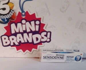Mini marcas coleccionables Zuru - caja de pasta de dientes Sensodyne mini réplica - Imagen 1 de 2