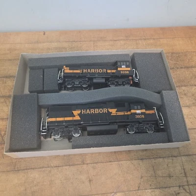 HO GP38-2 & SW1500 Set (Both Powered) IHB Indiana Harbor Belt DC #2213 - Image 1 of 4