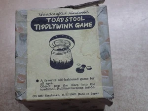 VINTAGE TOAD STOOL TIDDLYWINK GAME JAPAN FOR SHACKMAN NY CREAM/GREEN/RED - Picture 1 of 6