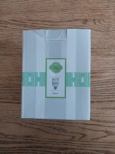 Open Box Unused Scentsy BELIEVE White WALL PLUG IN NIGHT LIGHT WAX WARMER Bulb - Picture 1 of 5