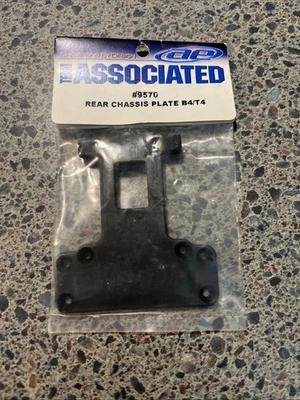 Team Associated Rear Chassis Plate B4/T4 - Image 1 of 4