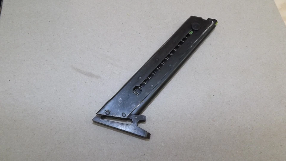 高标准高清军用手柄 0.22 LR 10 圆形弹匣 高标准 — 第 1/4 张图片