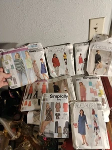Maternity Lot Of 10 Sewing Patterns Uncut And Cut McCall's Simplicity McCalls - Picture 1 of 6