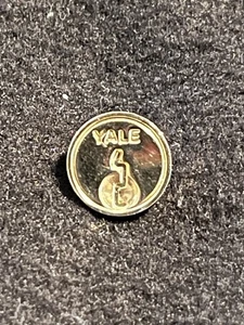 Yale Gold Plated Pin - Picture 1 of 3