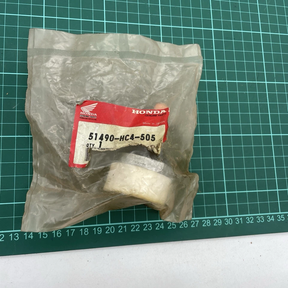 51490-HC4-505 Genuine Honda Ball Joint TRX 300 1988-1992 NOS - Image 1 of 4