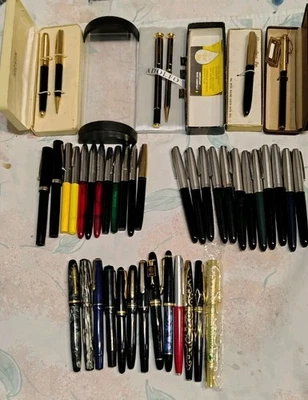 LOTE DE PLUMAS ESTILOGRÁFICAS R0 PARKER, SHEAFFER, WEAREVER... ETC  Foto 1 de 4