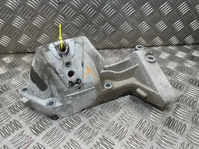 IVECO DAILY 2.3 MK6 2019-On Engine Mount Bracket Left N/S 5801766565 GENUINE - Image 1 of 4