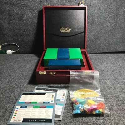 VTG Trivial Pursuit Trunk For Trivia Game 1981 Genus & Sport Edition Master Game - Image 1 of 4