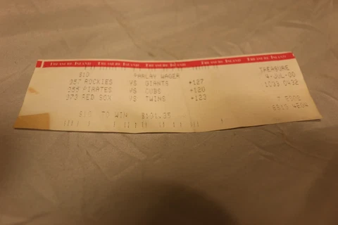 Treasure Island 2000 MLB Parlay Wager Ticket Vintage Giants Cubs Twins Cover