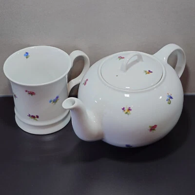 CUP+MUG COMPANY Friesenpott Tee-Gedeck (Tea For One Set) mit Streublümchen-Dekor - Bild 1 von 4
