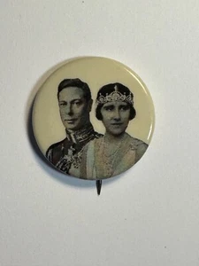 COLLECTABLE  King  George VI  & Queen Elizabeth  Button Pin - Picture 1 of 3