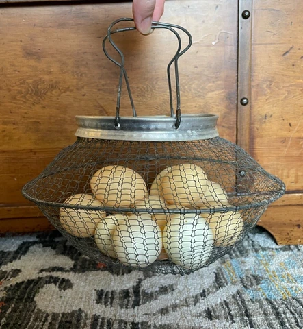 Vintage Primitive Farmhouse Collapsible Metal Wire Egg Basket w 12 Plastic Eggs Cover